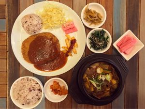 Cutlet and beef stew at Loving Hut Gangnam-gu - 러빙헛 in Seoul