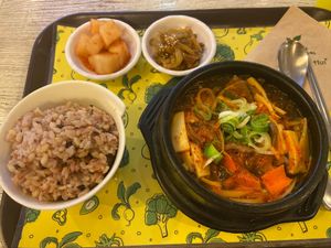 Traditional beef bulgogi but made vegan ofc 🌱  at Loving Hut Gangnam-gu - 러빙헛 in Seoul