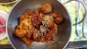 spicy soy chicken at Loving Hut Gangnam-gu - 러빙헛 in Seoul