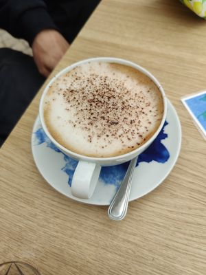 Vegan Cappuccino with oat milk at Sabor'art Café in Nazare