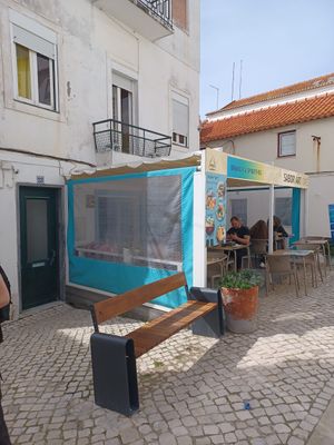 From the outside at Sabor'art Café in Nazare