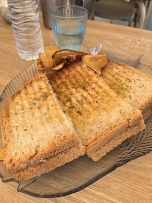 Vegan cheese toast  at Sabor'art Café in Nazare