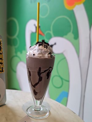 Oreo Milkshake at No Frickin Chicken in Worcester