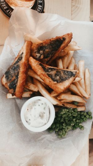 Beer battered tofu & fries (fish & chips style!) at Hoogste Tijd in Eindhoven