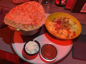 Spicy Punjabi black lentil Dahl at Hoogste Tijd in Eindhoven