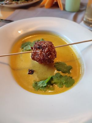 Vegane Karotten Ingwer Suppe at Gasthaus Bürgerstüble in Sankt Peter