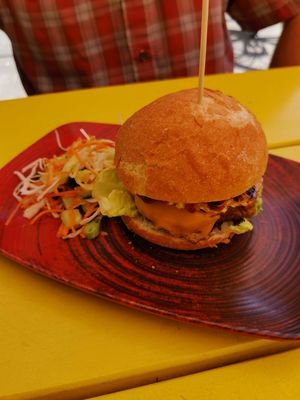 Vegan Cheeseburger at Joop in Schoorl