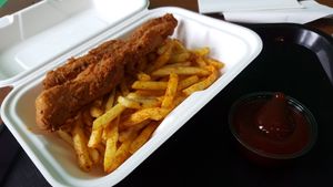 Snack box with tenders and BBQ sauce at Vegan Shack - Piccadilly Gardens in Manchester