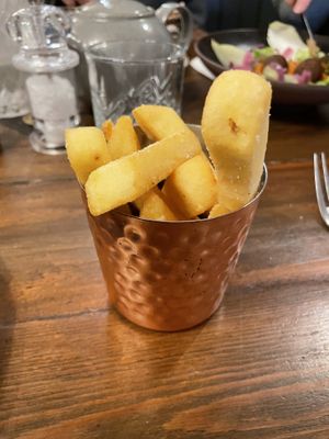Chips  at The Lion at Wendlebury in Bicester