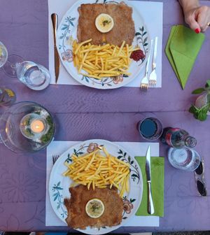 Cordon Bleu w/ fries at National in Burgdorf