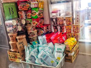 Instant noodles at Nature Vegetarian Delights 大自然素食 - Bukit Purmei in Central Singapore