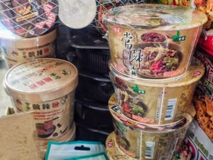 Instant noodles at Nature Vegetarian Delights 大自然素食 - Bukit Purmei in Central Singapore