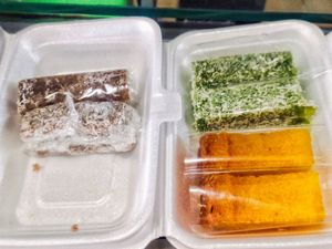 Assorted Kueh at Nature Vegetarian Delights 大自然素食 - Bukit Purmei in Central Singapore
