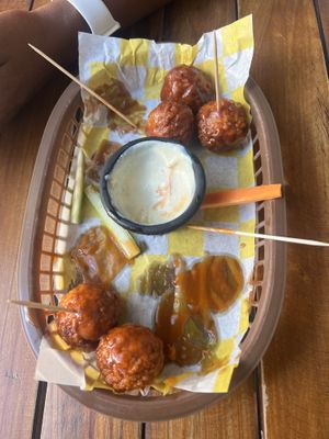 Meatless/ boneless chicken, which are processed.   Tasted pretty good but I’m not a huge fan of processed.  Still worth a try plus you have to expect that when eating out  at Crush in Merida