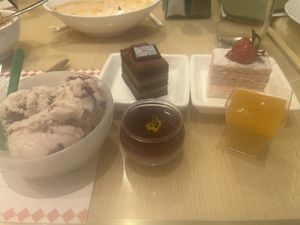 4 different desserts and 3 different ice cream flavors offered   at Wynn Hotel - The Buffet in Las Vegas