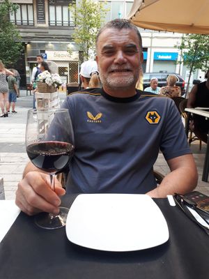 One happy hubby at La Terrazza in Valencia