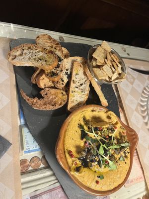 Hummus  at Peso Neto in Bilbao