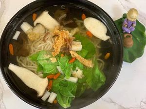 Handmade Noodle 手工面
photo by Henry Lau aka Mr Purple at Flourish Cafe 繁荣素食咖啡厅 in West Singapore