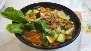 Handmade noodles at Flourish Cafe 繁荣素食咖啡厅 in West Singapore