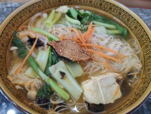 Bee hoon soup at Flourish Cafe 繁荣素食咖啡厅 in West Singapore