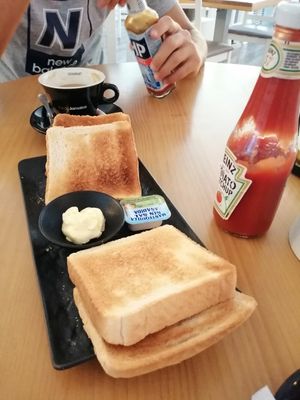  at Sweets n Cones with Orlandi Gelato  in Los Alcazares