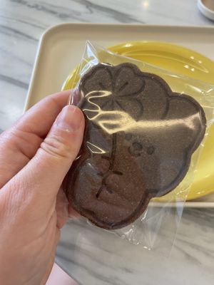 Cookie as a gift for having construction on site   at Vegan Veganing in Seoul