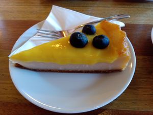 Cheesecake with lemon curd at First Eet in Arnhem