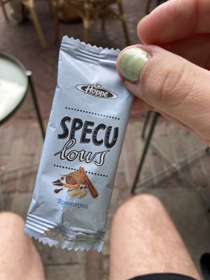 Vegan koekje erbij!  at First Eet in Arnhem