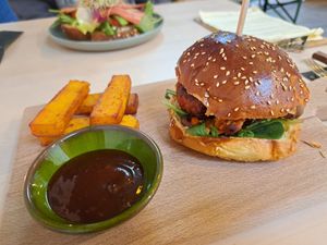 Korean burger (note: it's quite spicey! 🌶) at First Eet in Arnhem