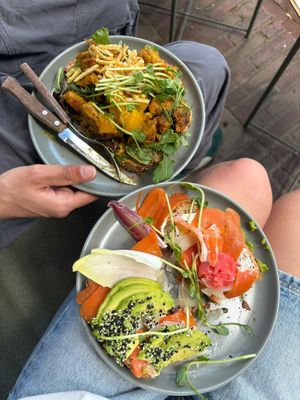 Broodje kip mango en broodje zalm at First Eet in Arnhem