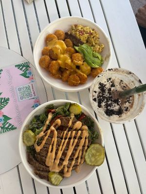 "Bacon, Egg & Cheese"-Tater Tots &  Burger-Bowl at SoBe Vegan in Miami Beach