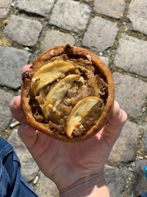 Cinnamon Roll with apple and blueberry   at Landbageriet - Naturbageriet in Copenhagen