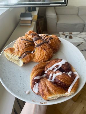Schokolade croissant and kanel-snegl at Landbageriet - Naturbageriet in Copenhagen