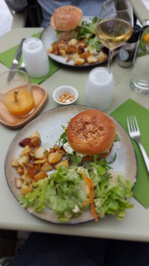  at Le Jardin du Marche in La Rochelle