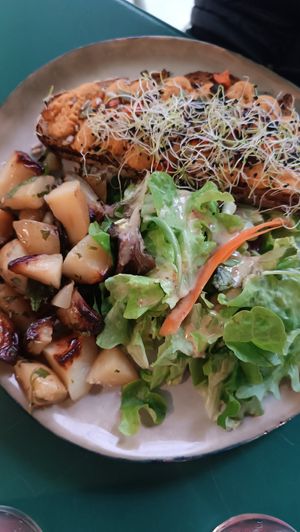 Tartine at Le Jardin du Marche in La Rochelle