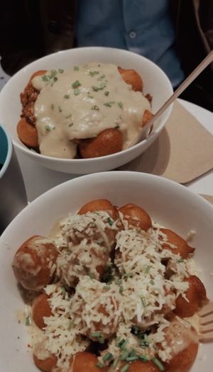 🤍💛💚🕊✨💛🇬🇷✌🏼🌱  at Keenkies in Athens