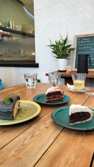 Cake at Modernark in Kobe