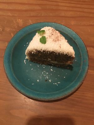 Vegan cake at Modernark in Kobe