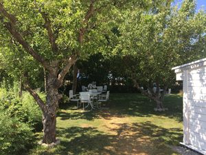 Cozy garden  at Vita Snäckan in Bastad