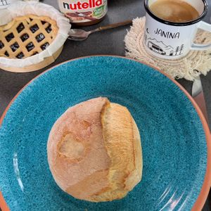 Roll and Tarte by the bakery. Did you know, that they do have plant Based Nutella in Italy, already?  at Forno Integrale in Sirmione
