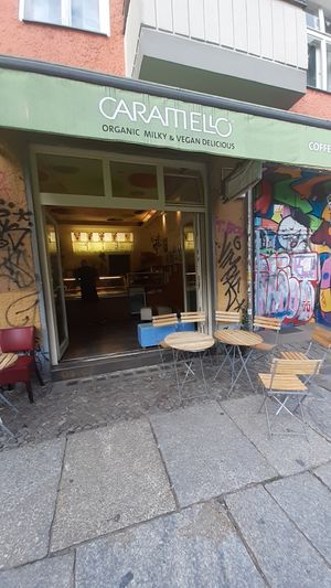  at Caramello Eisdiele in Berlin