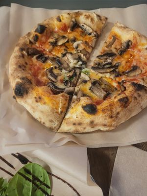  at Pizzeria Magaddino in Fort Lauderdale