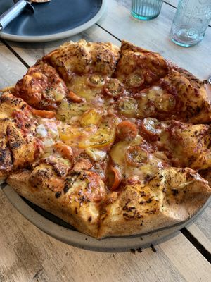 Margherita pizza  at Figaro in Wingerworth