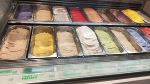  at Veganista Ice Cream XII in Vienna