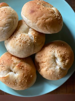 Our vegan bagel buns at Shuvi du BAR in Tottori