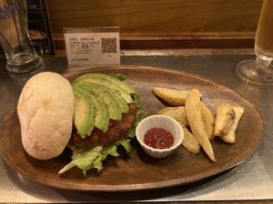 Vegan burger   at Shuvi du BAR in Tottori