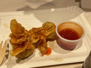 Fried won ton at EatHappy Vegan in Oslo