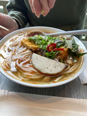 Ben hue spicy soup  at EatHappy Vegan in Oslo