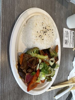 Bif Wok  at EatHappy Vegan in Oslo