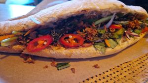 Bahn mi Nori with jackfruit at EatHappy Vegan in Oslo
